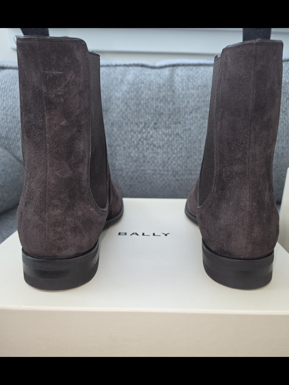 Bally Men's Brown Suede Chelsea Chukka Boots - Picture 2 of 8